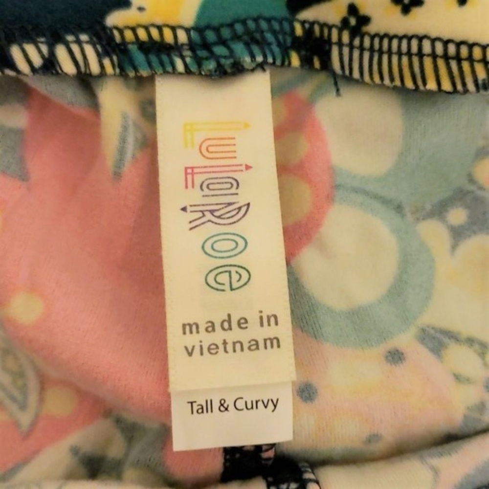 SALE! $10 Alone/2 for $16 LuLaRoe Leggings - Picture 3 of 3